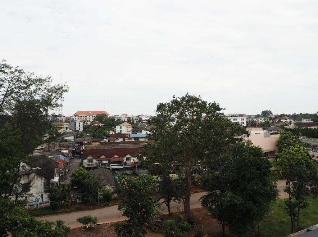 Regent Room Hotel Surat Thani Exterior photo