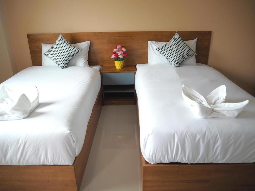 Regent Room Hotel Surat Thani Exterior photo
