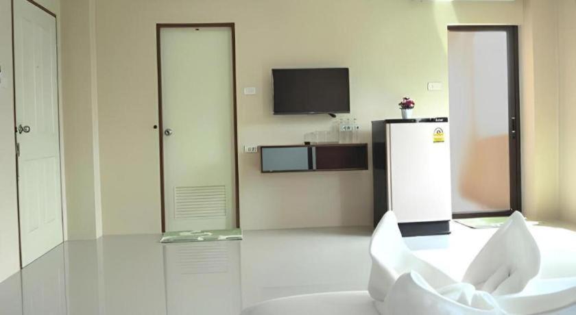 Regent Room Hotel Surat Thani Exterior photo